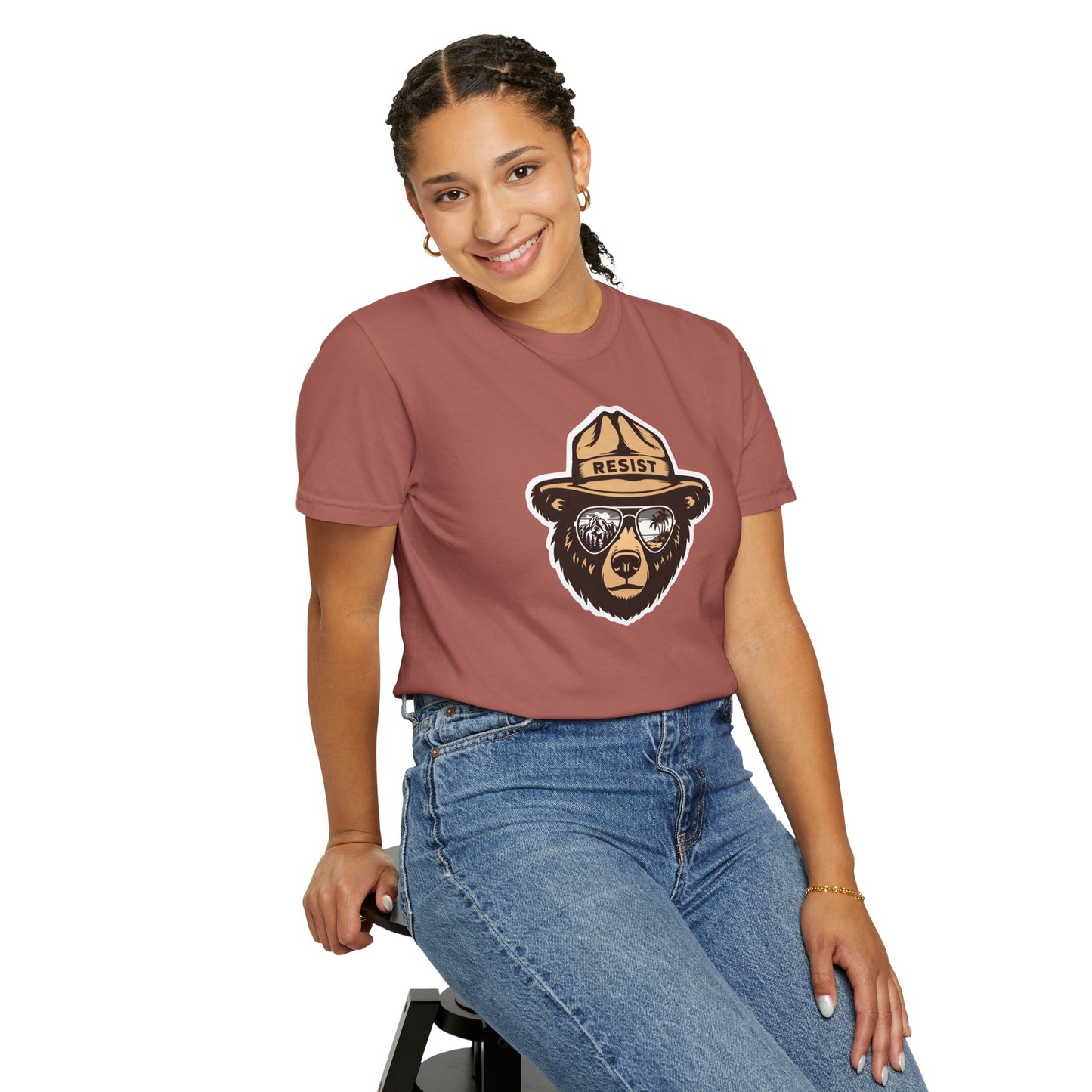Smokey the Bear RESIST (T-shirt)