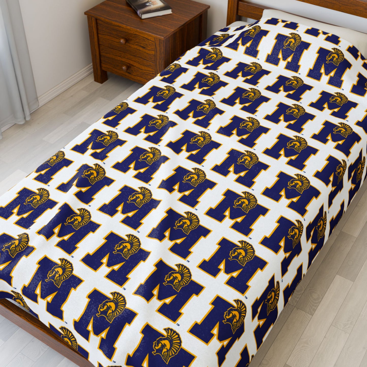 Mahtomedi Zephyrs ~ Velveteen Plush Blanket