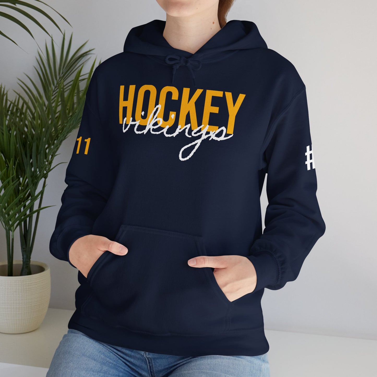 Hennen Hockey Hoodies - Unisex Heavy Blend™ Hooded Sweatshirt