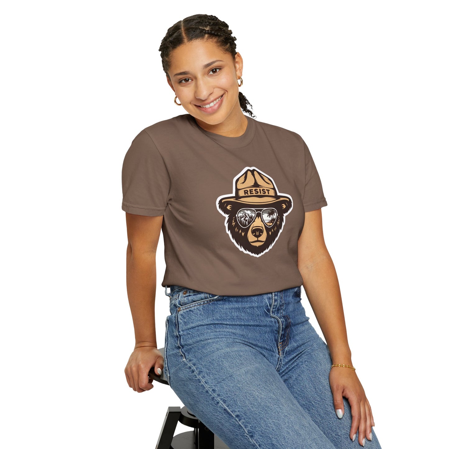 Smokey the Bear RESIST (T-shirt)