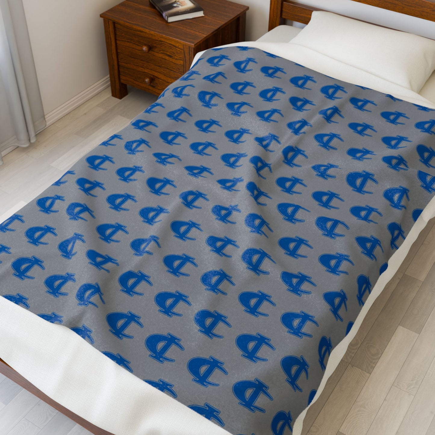 Cambridge-Isanti Bluejackets ~ Velveteen Plush Blanket