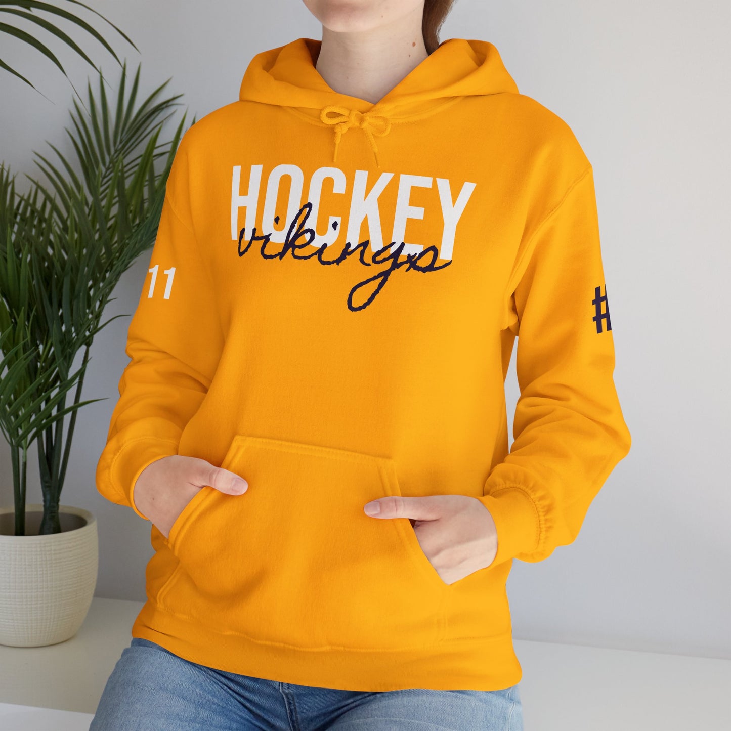 Hennen Hockey Hoodies - Unisex Heavy Blend™ Hooded Sweatshirt