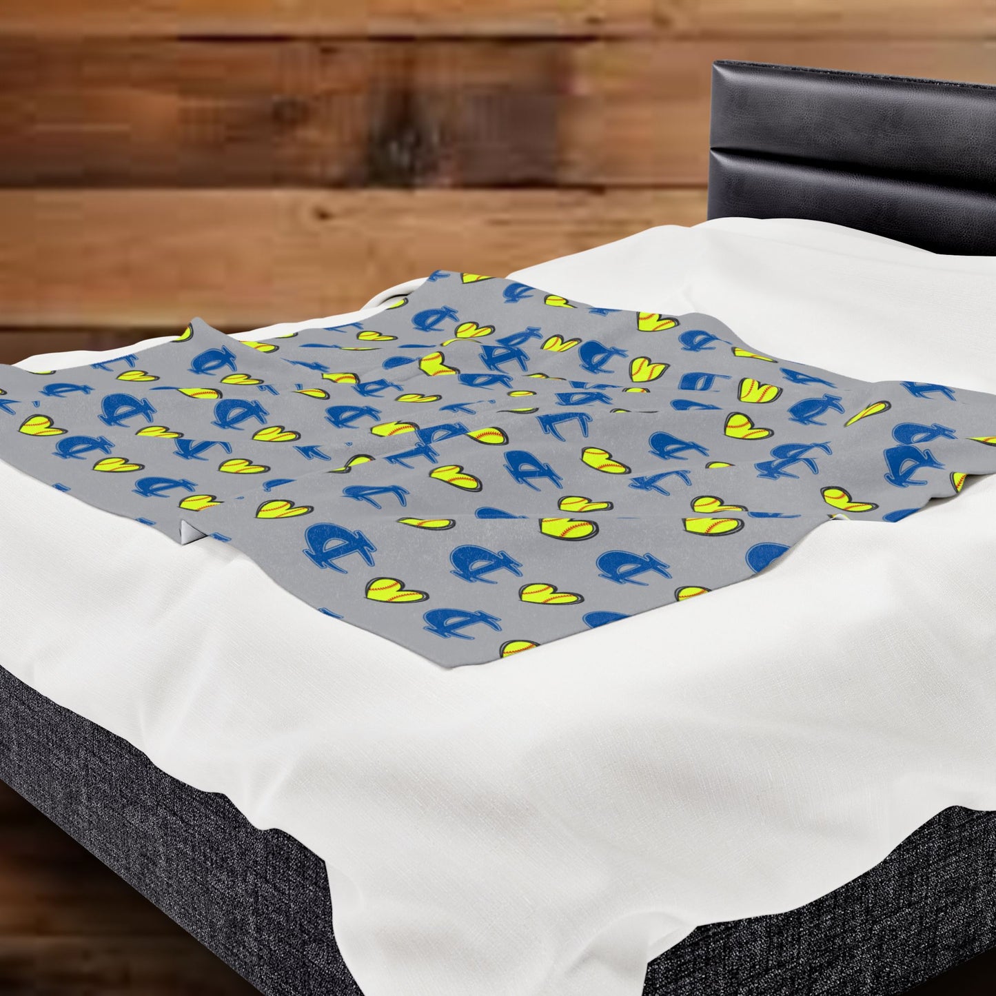 Cambridge-Isanti Bluejackets SOFTBALL ~ Velveteen Plush Blanket