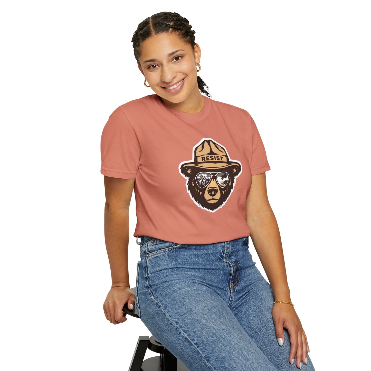 Smokey the Bear RESIST (T-shirt)