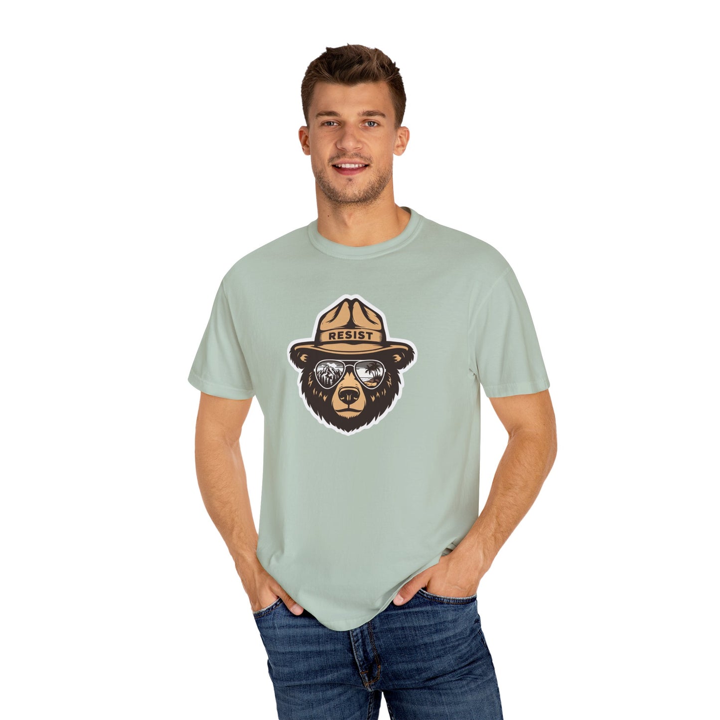 Smokey the Bear RESIST (T-shirt)