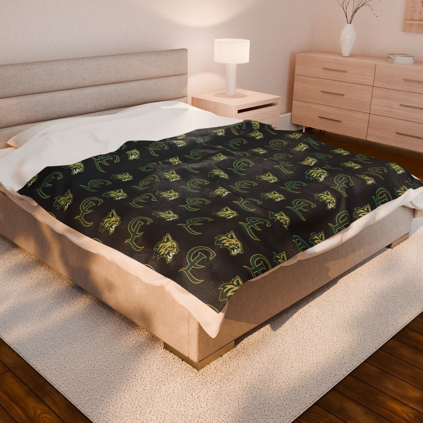 Chisago Lakes ~ Wildcats - Plush Blanket