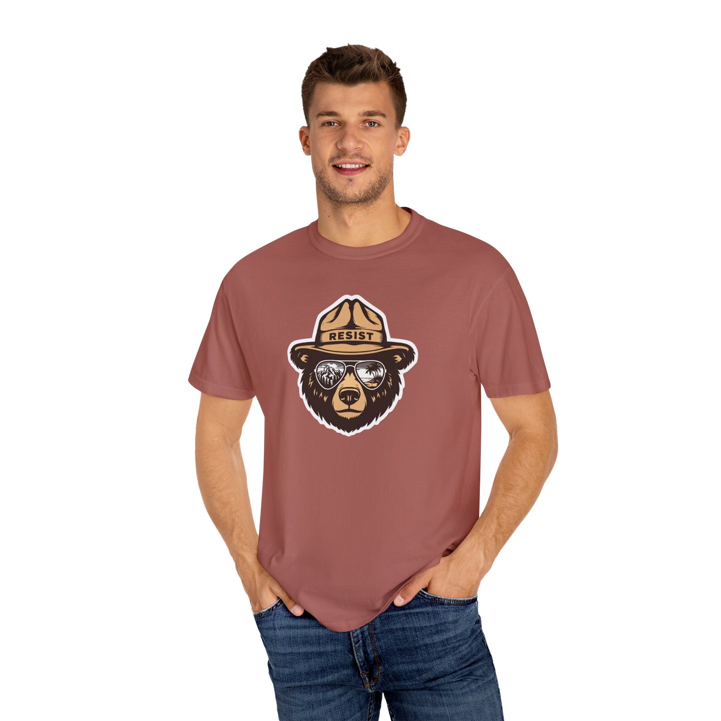 Smokey the Bear RESIST (T-shirt)