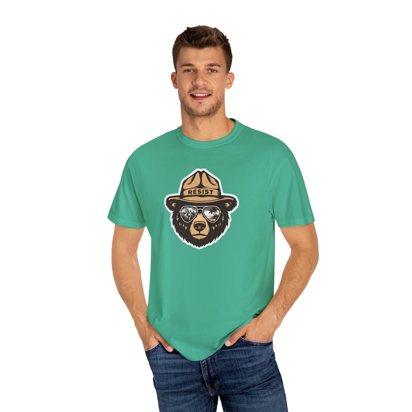 Smokey the Bear RESIST (T-shirt)