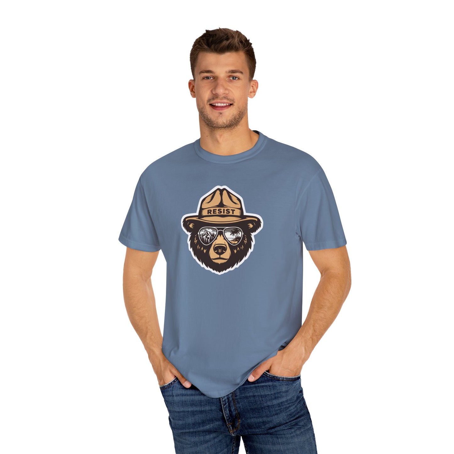 Smokey the Bear RESIST (T-shirt)